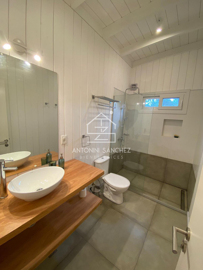 Casa ID.1763 - Casa en venta en San Vicente, La Barra, Barrio semiprivado. 