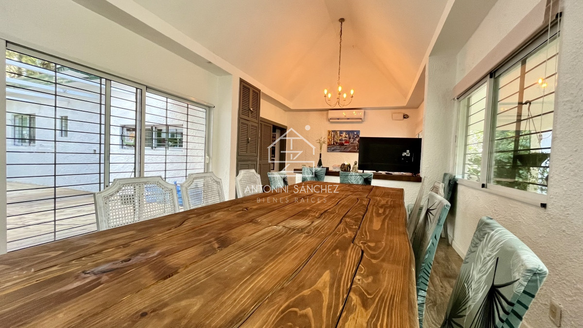 Casa ID.417 - Casa venta 6 dormitorios Punta del Este