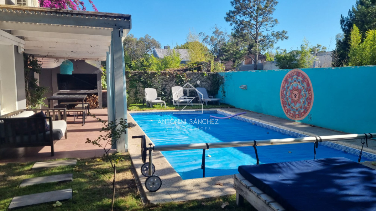 Casa ID.957 - Venta Casa La Barra 5 Dormitorios