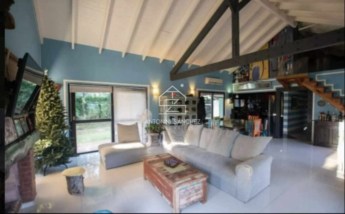 Casa ID.989 - Casa en Venta, Punta del Este, Marly