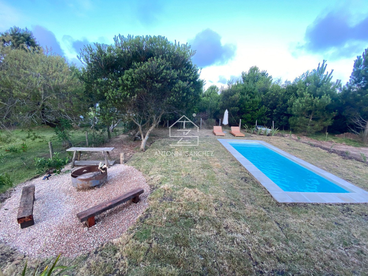Casa ID.1763 - Casa en venta en San Vicente, La Barra, Barrio semiprivado. 