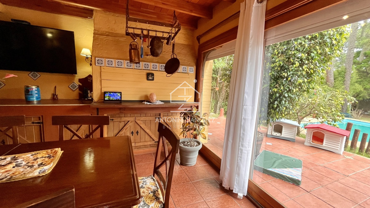 Casa ID.393 - Casa VENTA 4 dormitorios 3 baños Punta Este 
