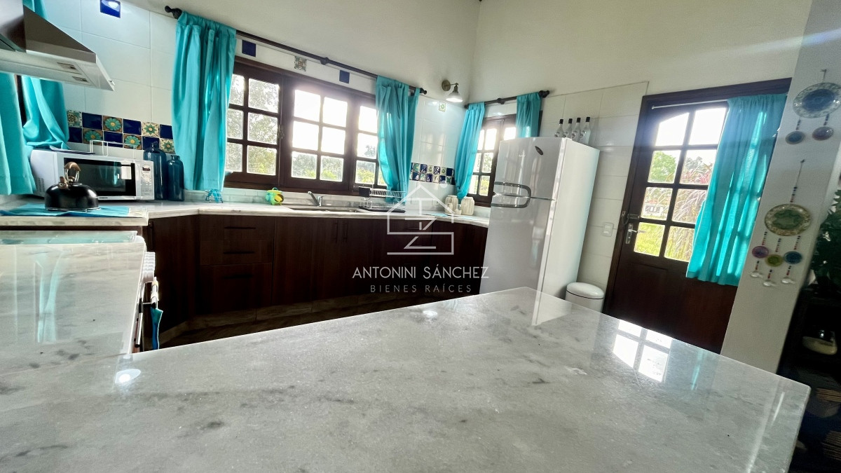 Casa ID.450 - Casa Venta 5 dormitorios Pinares