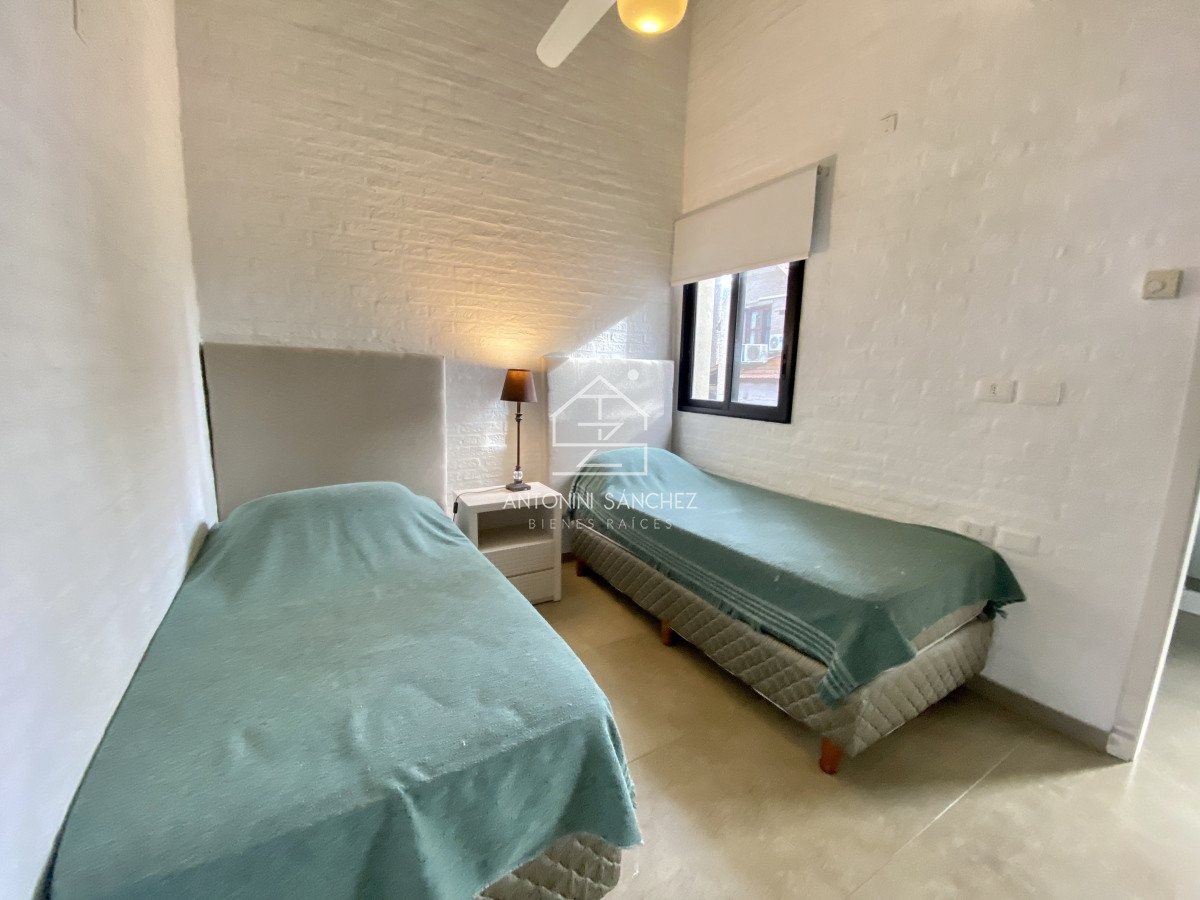 Casa ID.582 - Casa venta 2 dormitorios Parque Pinares