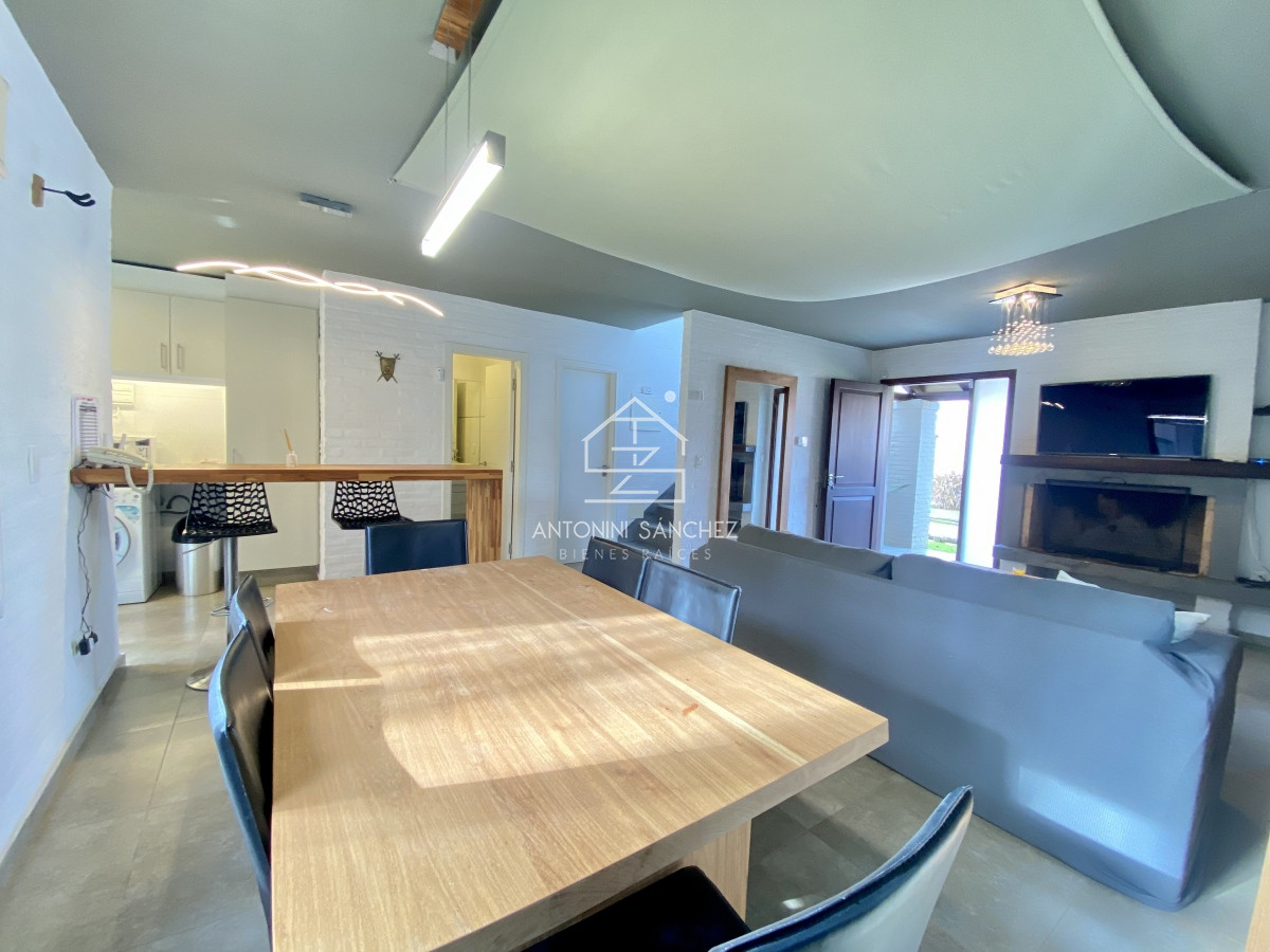 Casa ID.582 - Casa venta 2 dormitorios Parque Pinares
