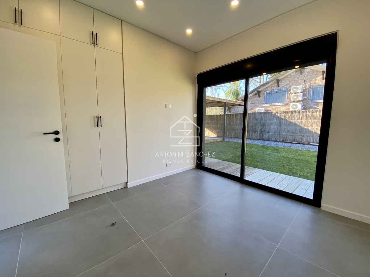 Casa ID.633 - Venta casa 3 dormitorios mas dependencia Punta del Este