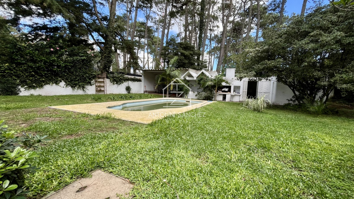 Casa ID.417 - Casa venta 6 dormitorios Punta del Este
