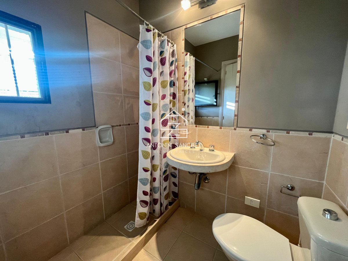 Casa ID.2952 - VENTA CASA MANANTIALES