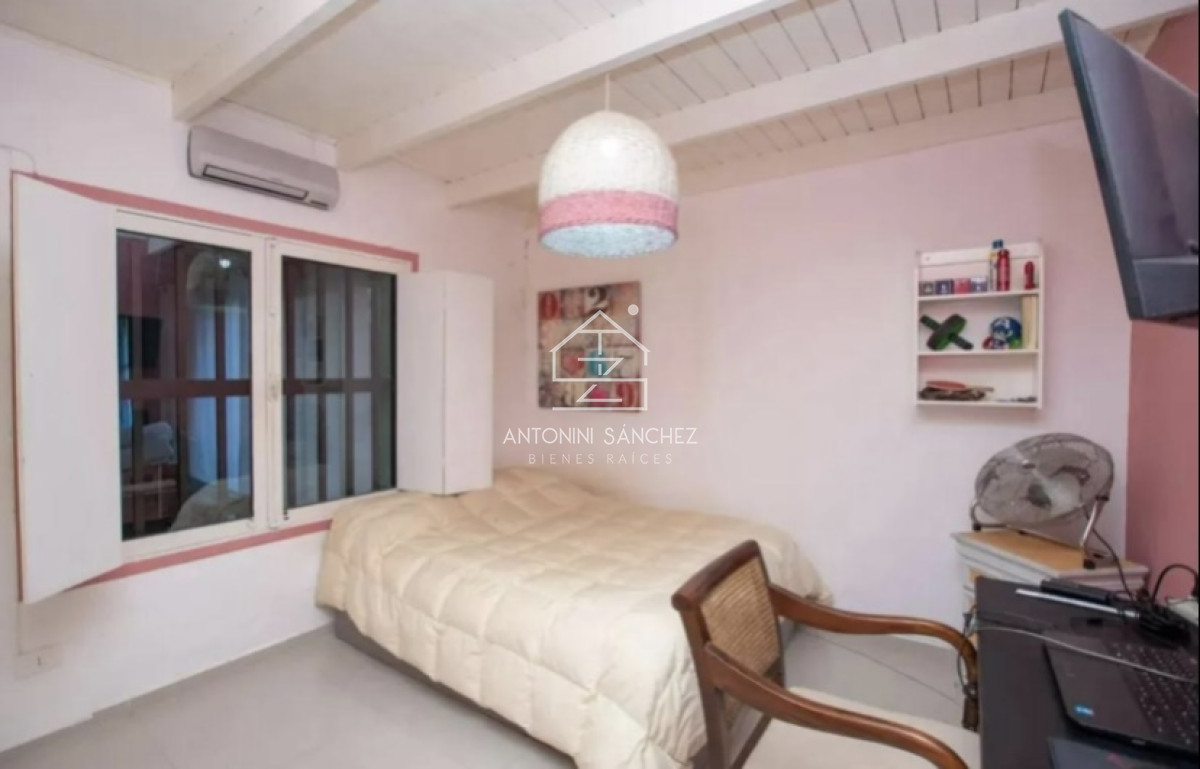 Casa ID.989 - Casa en Venta, Punta del Este, Marly