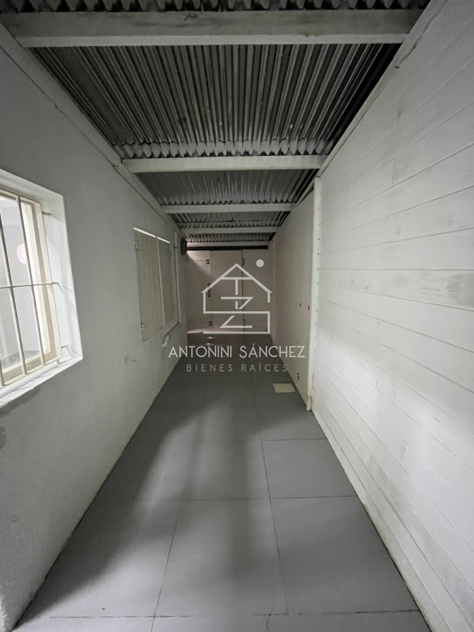 Casa ID.2334 - VENTA CHALET COMERCIAL PUNTA DEL ESTE