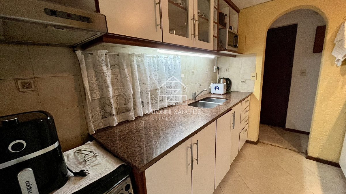 Casa ID.393 - Casa VENTA 4 dormitorios 3 baños Punta Este 