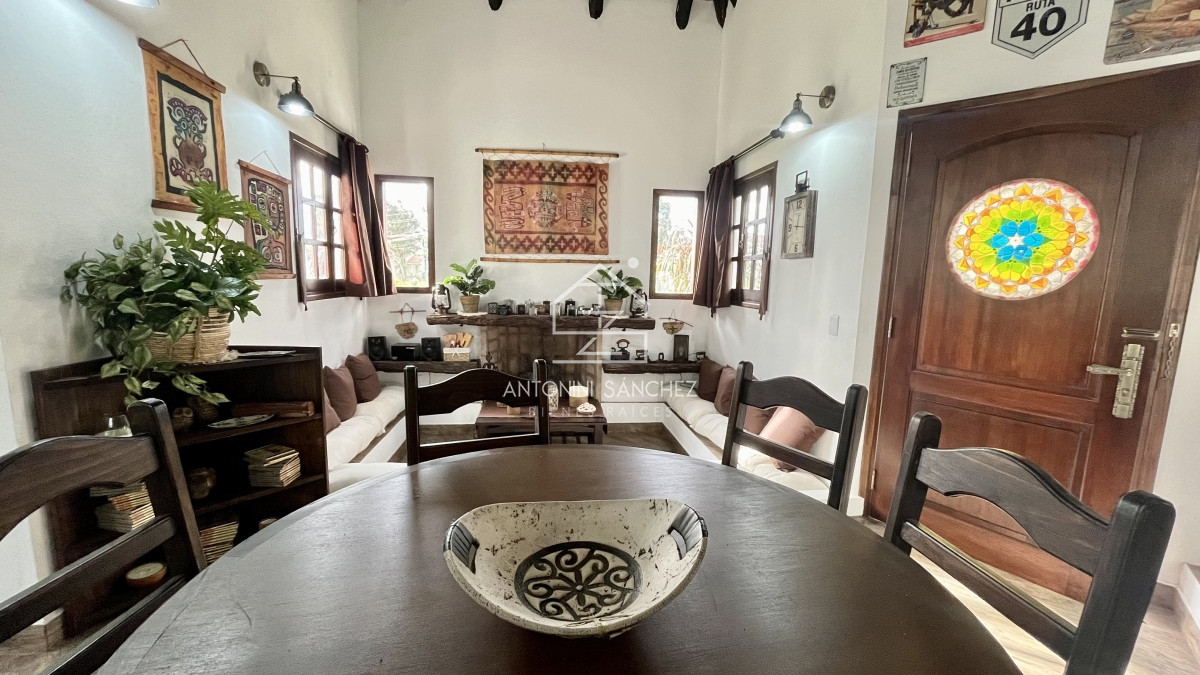 Casa ID.450 - Casa Venta 5 dormitorios Pinares