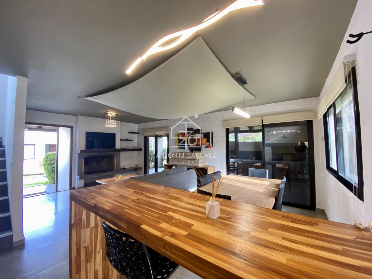 Casa ID.582 - Casa venta 2 dormitorios Parque Pinares