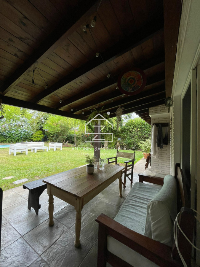 Casa ID.4642 - CASA EN ALQUILER TEMPORAL EN SAN RAFAEL 4 DORMITORIOS