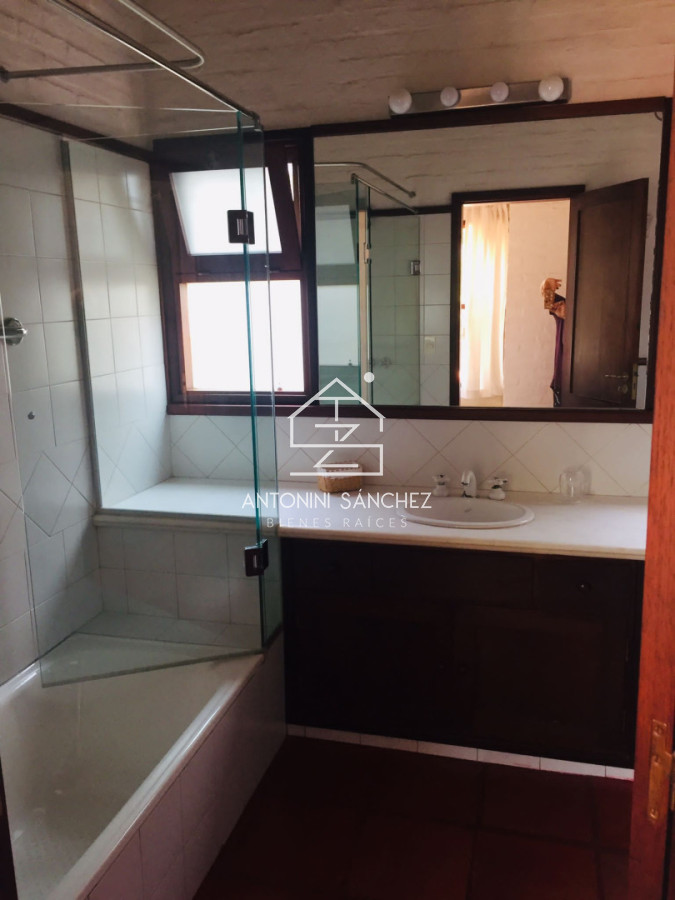 Casa ID.5113 - CASA DE 3 DORMITORIOS A PASOS DEL MAR EN LA BARRA MONTOYA 