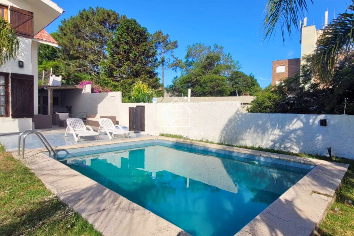 Casa ID.3149 - ALQUILER TEMPORAL CASA 3 DORMITORIOS PUNTA DEL ESTE LA MANSA 