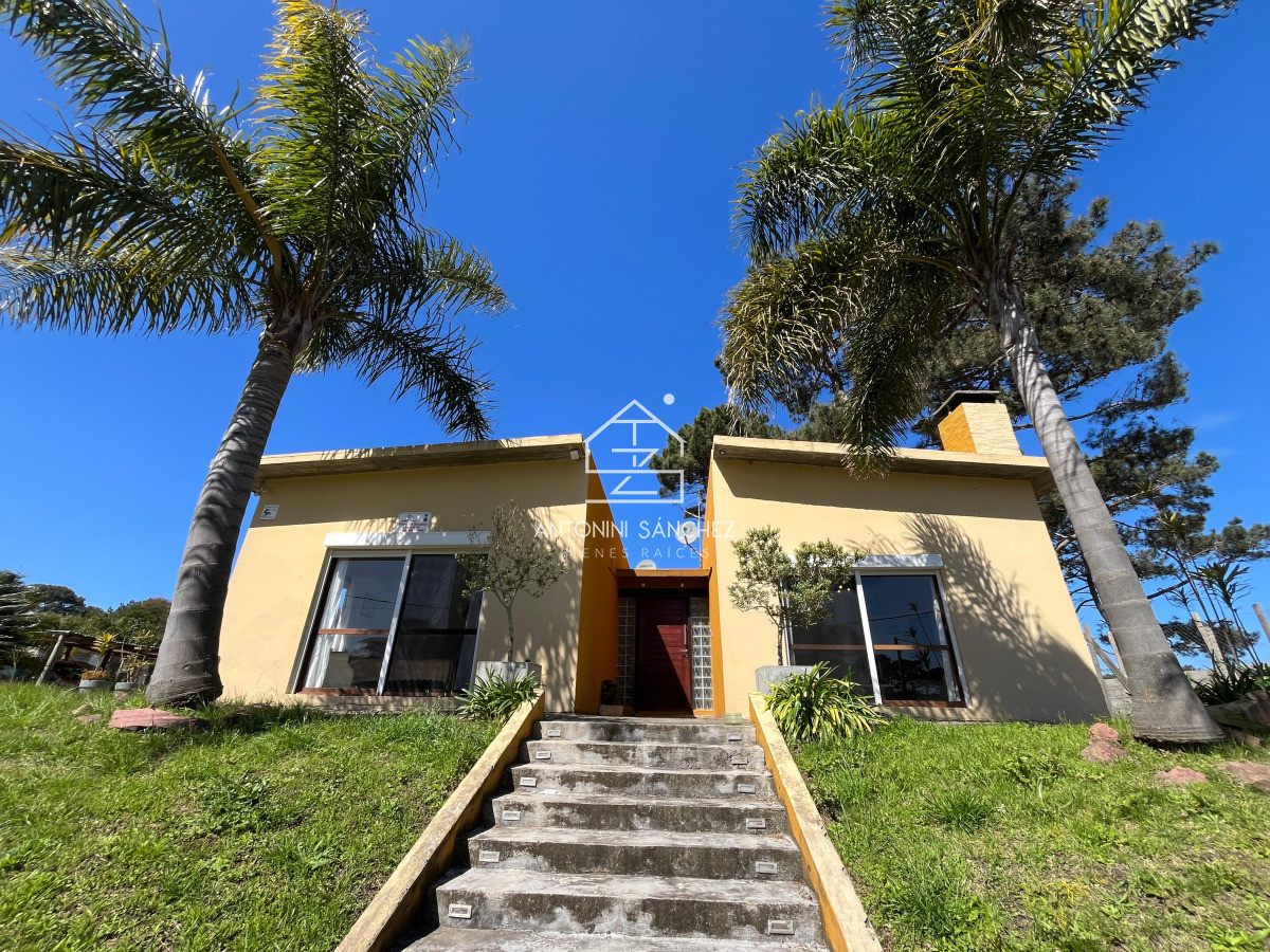 Casa ID.2826 - VENTA CASA 3 DORMITORIO PUNTA BALLENA-CLUB DEL LAGO