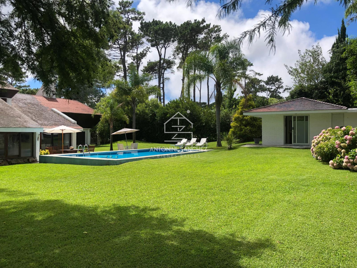 Casa ID.3747 - HERMOSA RESIDENCIA EN CANTEGRIL 