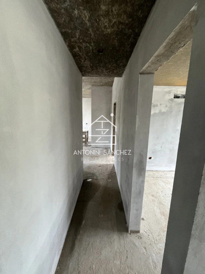 Casa ID.5026 - CASA A TERMINAR CUENTA CON 90 Mtrs CONSTRUIDOS DE 3 DORMITORIOS Y 2 BAÑOS EN EL TESORO