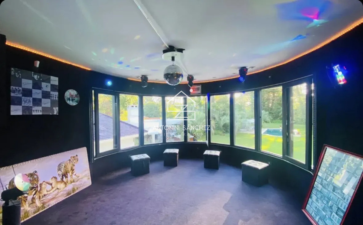 Casa ID.5044 - CASA EN ALQUILER ANUAL EN PUNTA DEL ESTE IDEAL RESIDENCIA O EMPRESAS