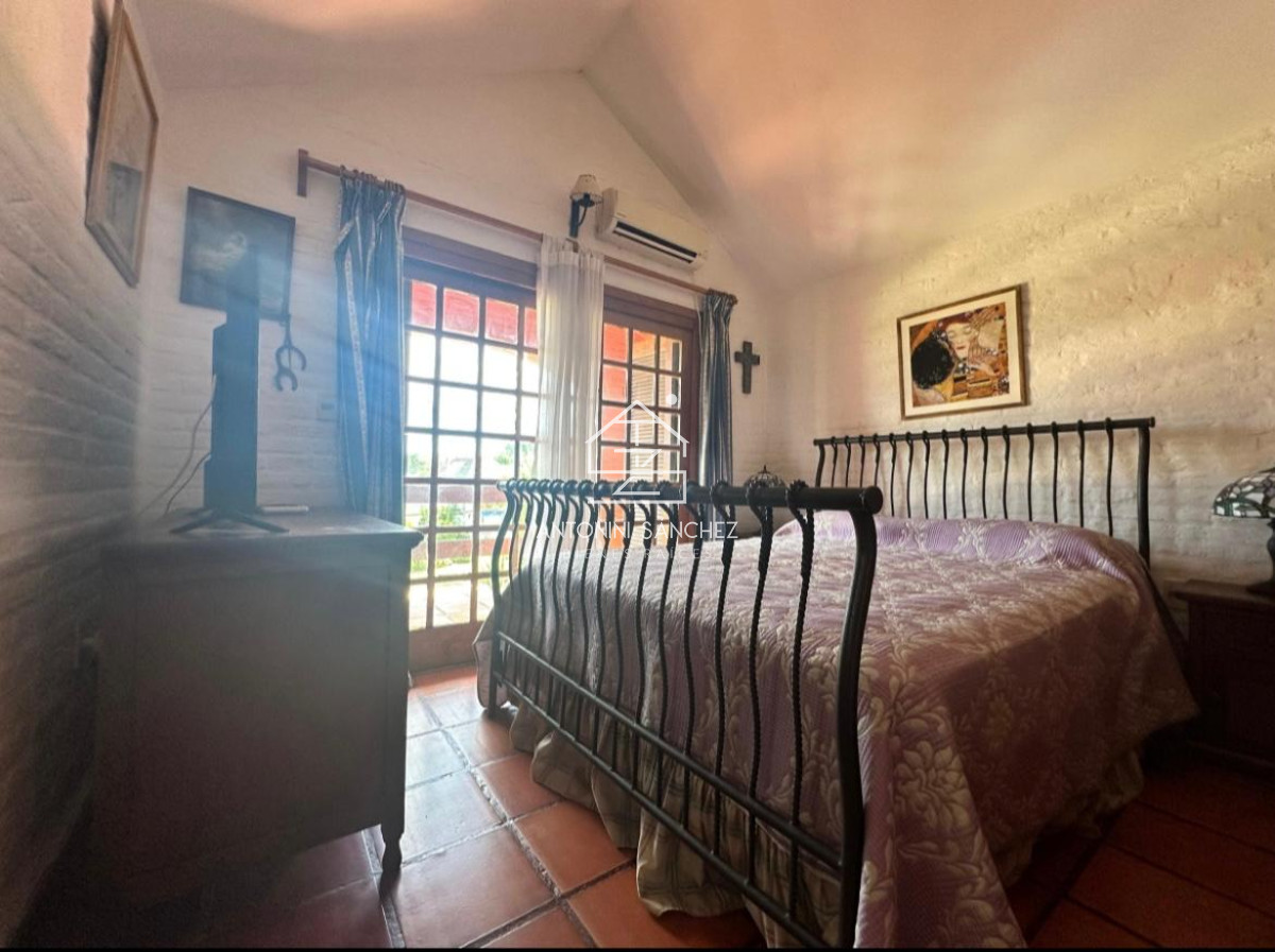 Casa ID.2274 - Venta y alquiler de Chalet Punta Ballena-Portezuelo