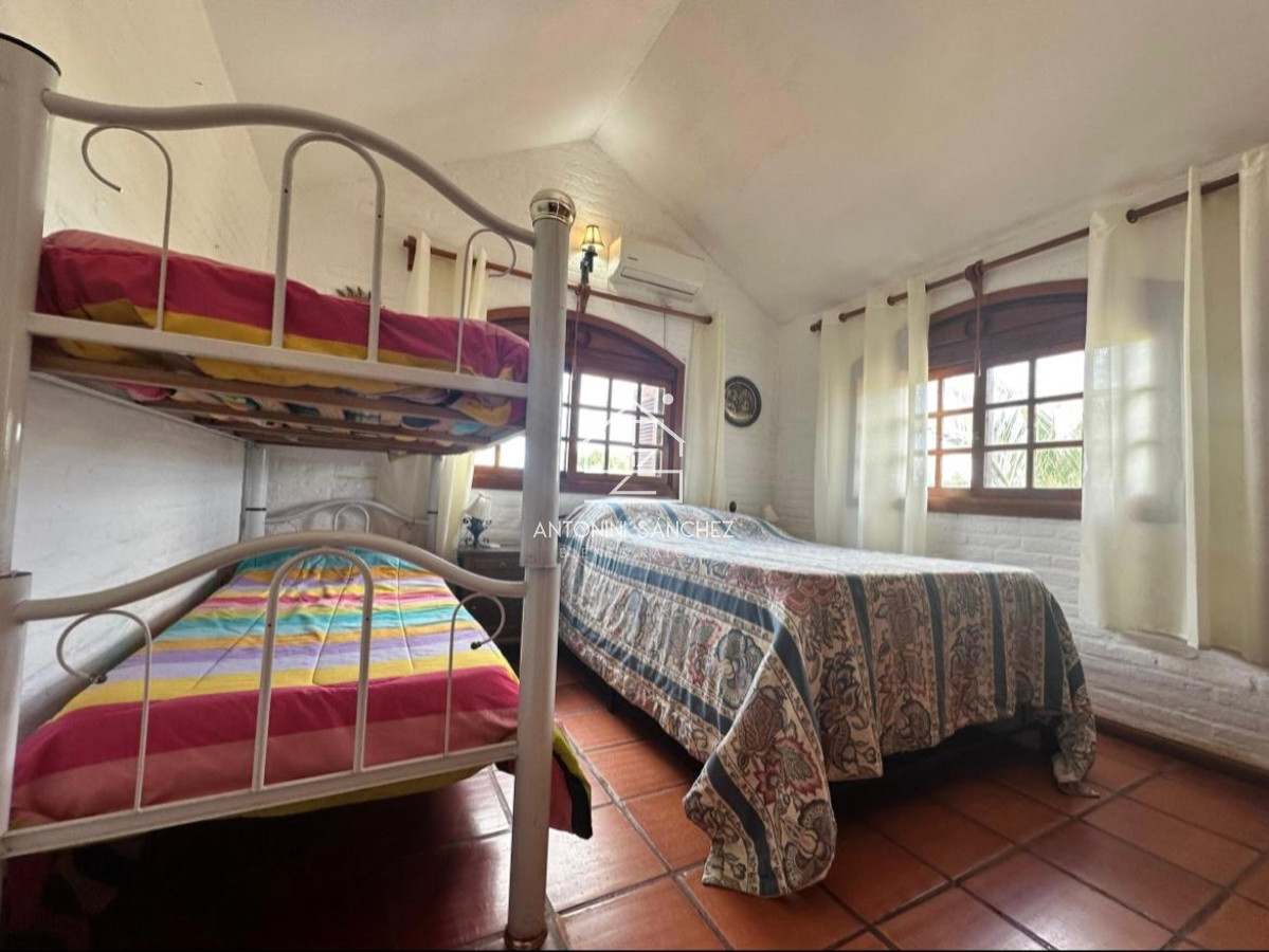 Casa ID.2274 - Venta y alquiler de Chalet Punta Ballena-Portezuelo