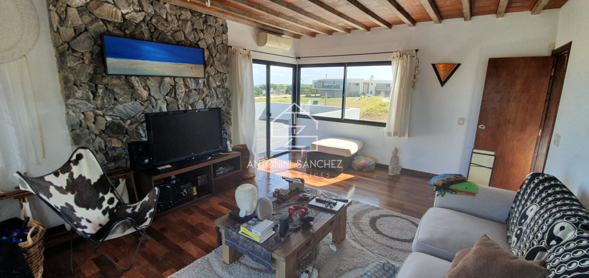 Casa ID.2394 - ESPECTACULAR CHALET EARENAS DE JOSE IGNACIO 
