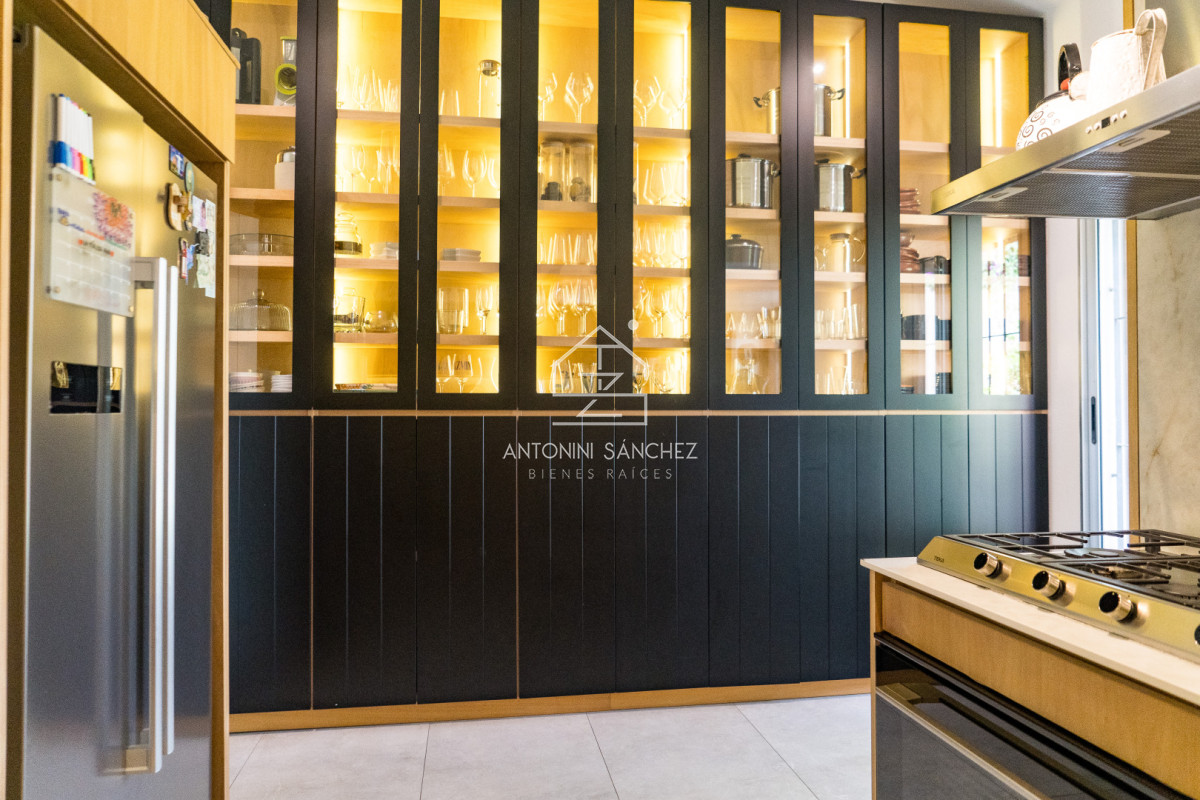 Casa ID.1456 - Venta Casa 4 dormitorios mas dependencia Punta del Este