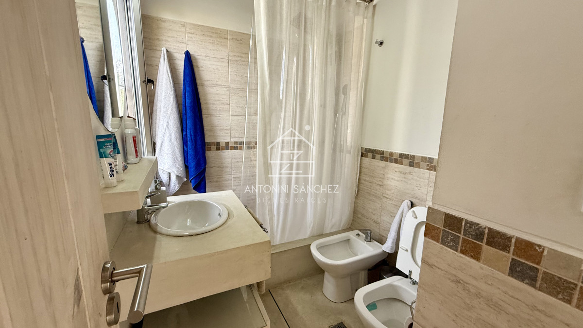 Casa ID.1227 - Venta Casa 4 dormitorios Rincón del Indio Punta del Este