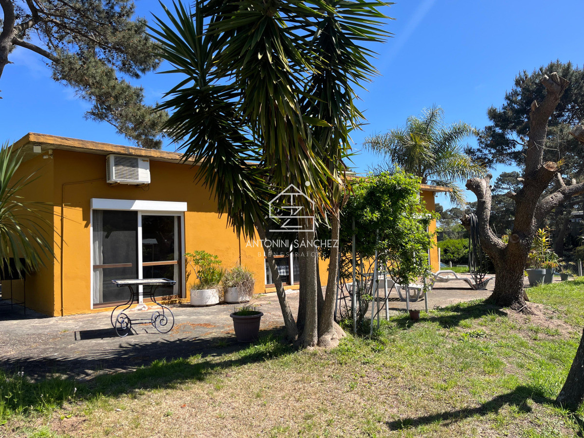 Casa ID.2826 - VENTA CASA 3 DORMITORIO PUNTA BALLENA-CLUB DEL LAGO