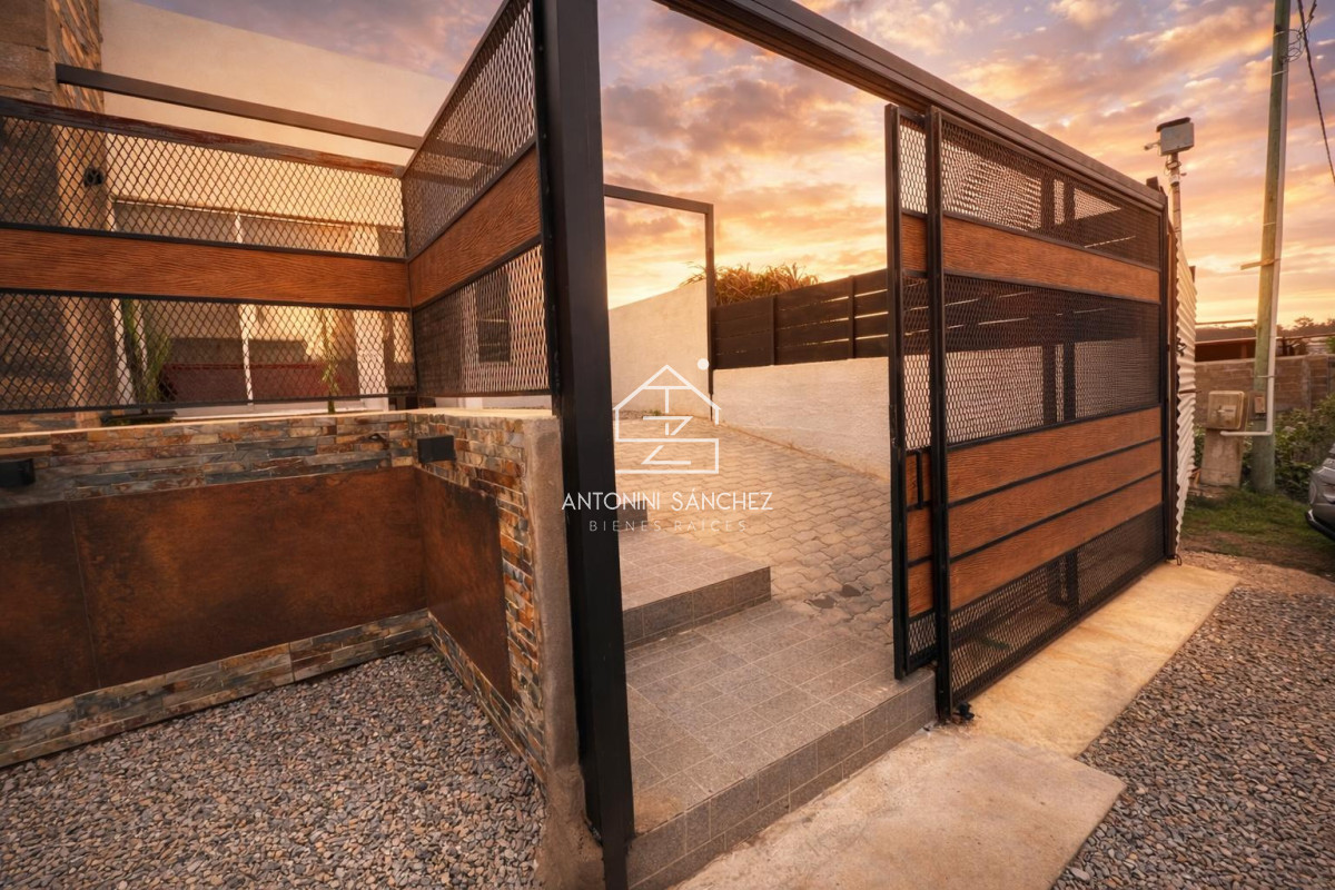 Casa ID.2277 - Venta de Casa en Barrio 4H 