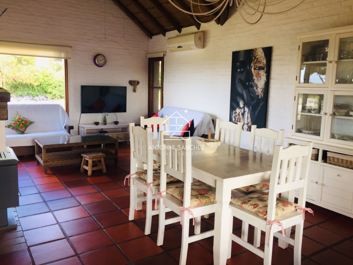 Casa ID.5113 - CASA DE 3 DORMITORIOS A PASOS DEL MAR EN LA BARRA MONTOYA 