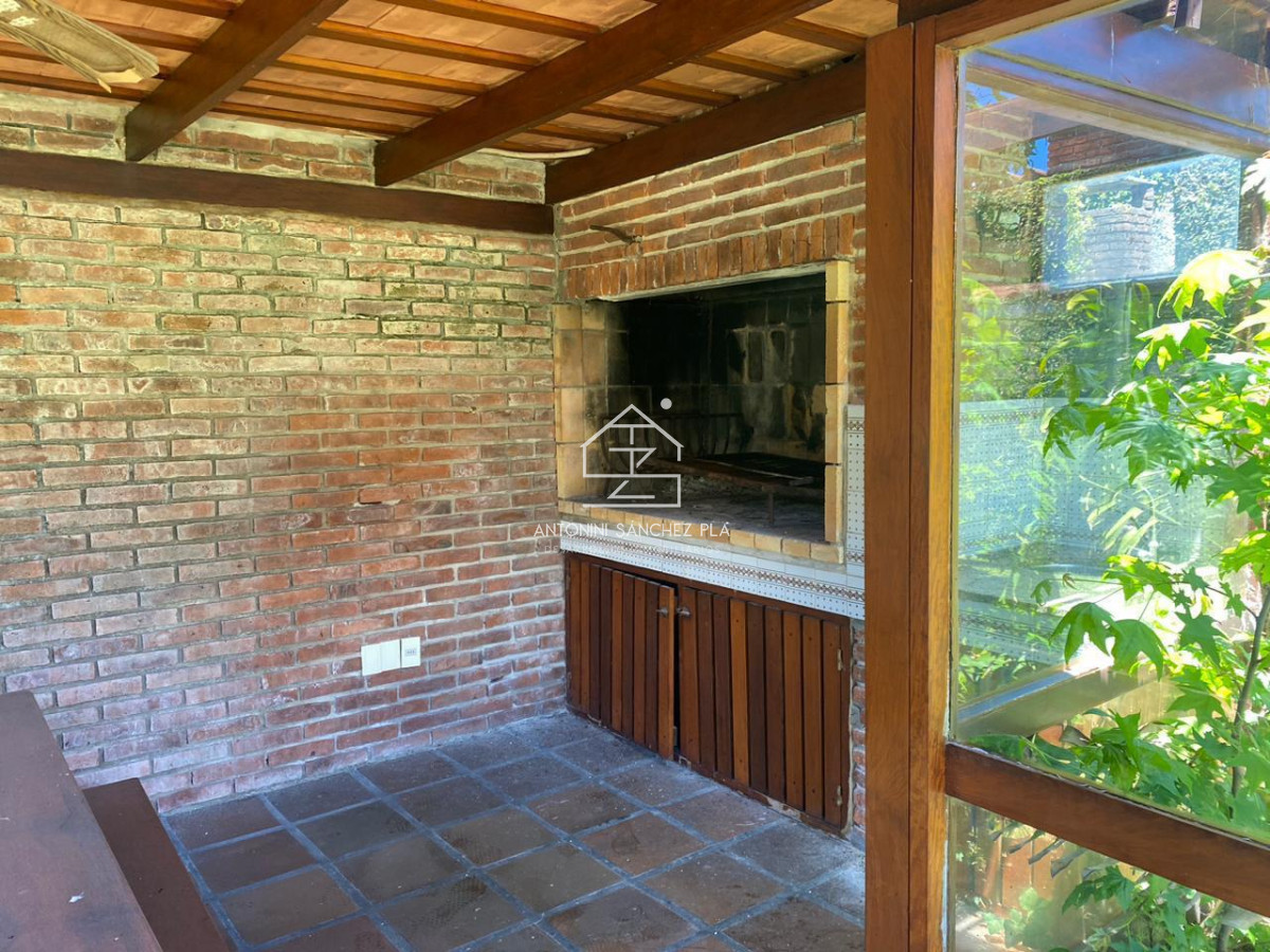 Casa ID.3687 - CASA EN ALQUILER A 100 METROS DEL MAR EN MANSA
