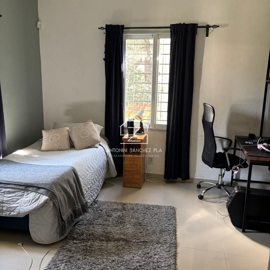 Casa ID.3738 - 5 DORMITORIOS EN CANTEGRIL CON PISCINA