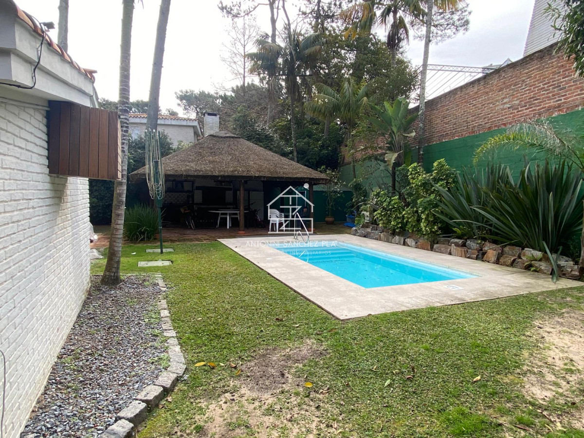 Casa ID.2858 - Alquiler temporal casa 4 dormitorios Mansa