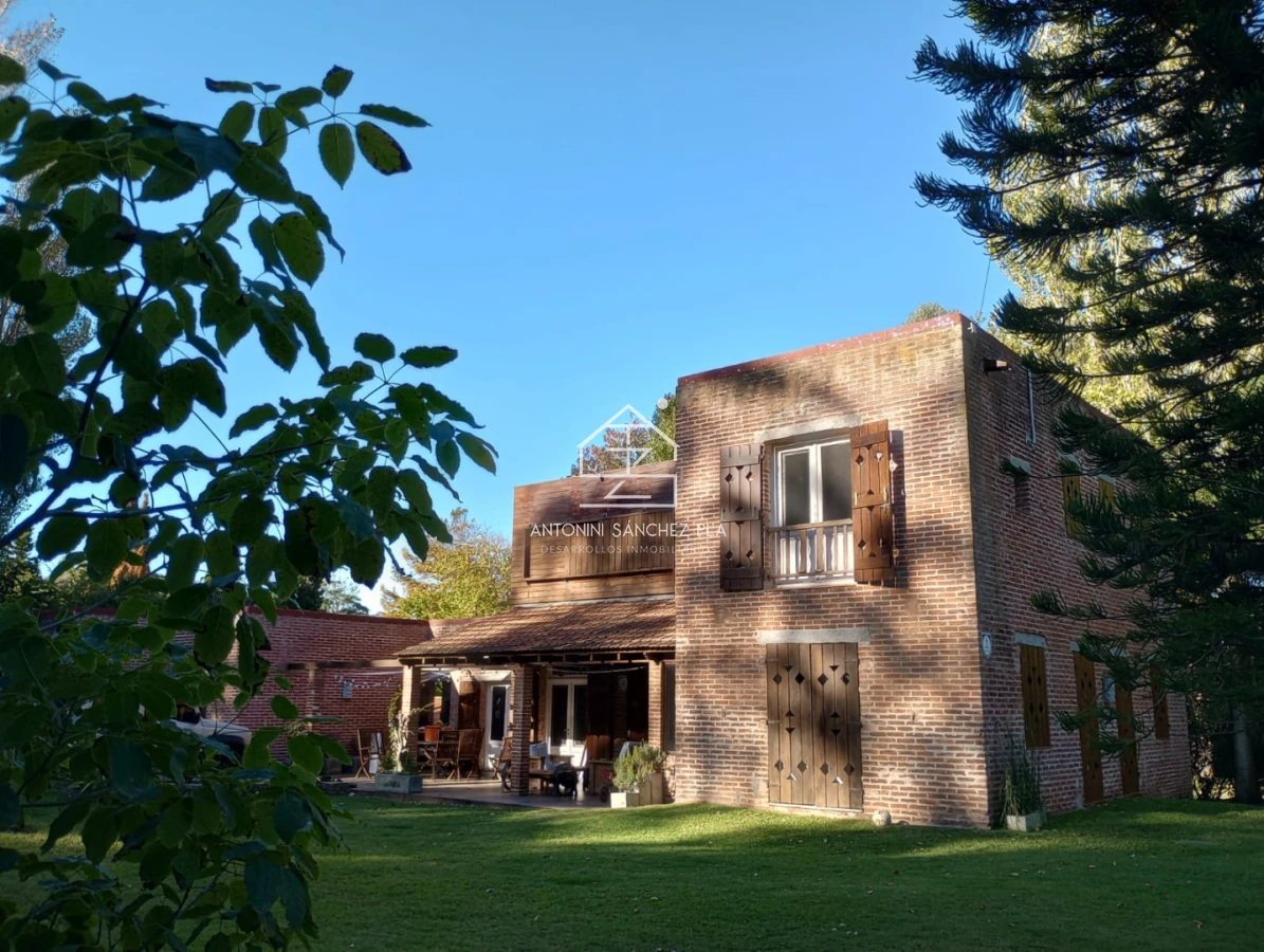 Casa ID.2969 - Venta Casa 5 Dormitorios Zona Golf Punta del Este