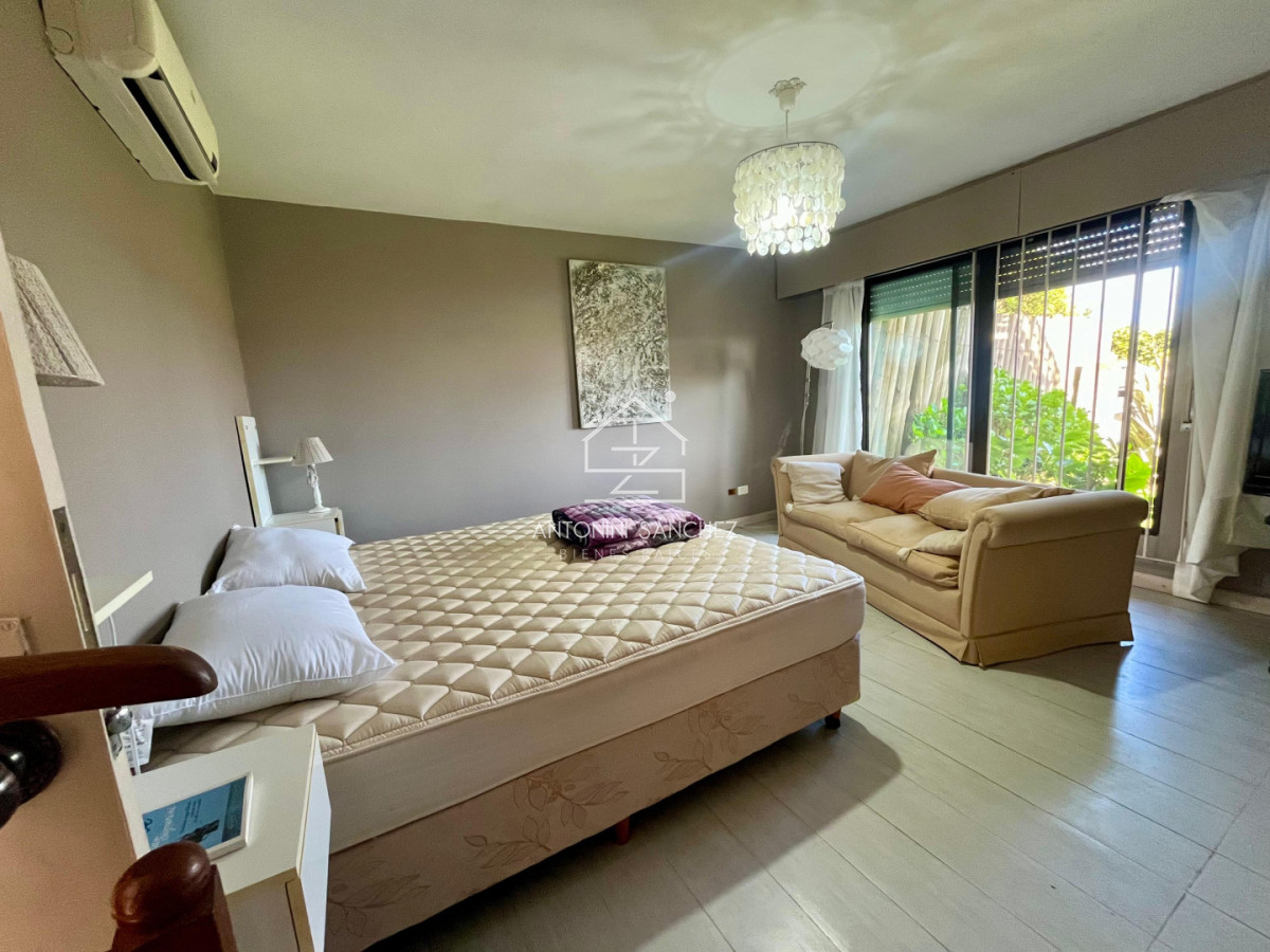 Casa ID.2952 - VENTA CASA MANANTIALES