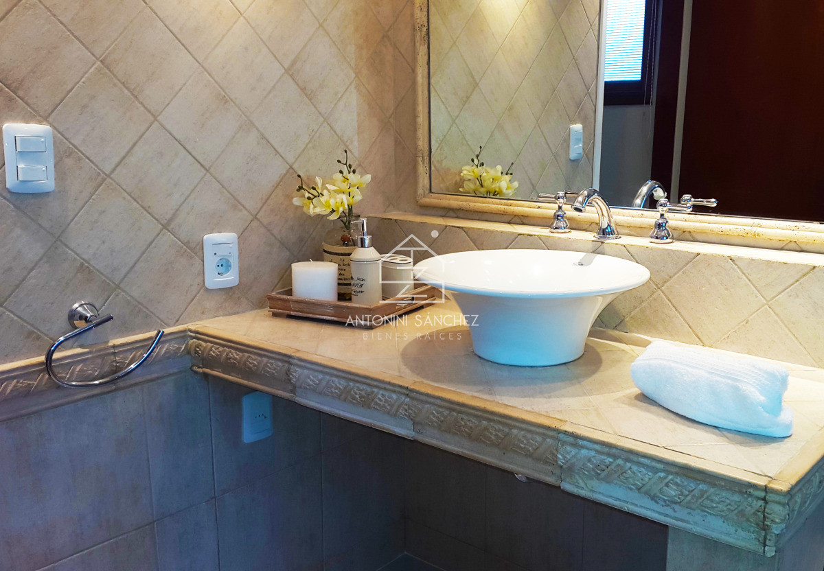 Casa ID.3637 - RESIDENCIA A 100 METROS DEL MAR EN MANSA