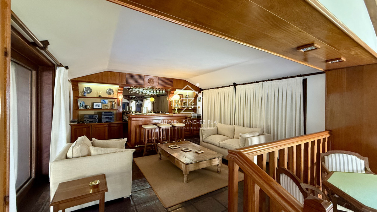 Casa ID.2699 - Venta Exclusiva CASA 8 Dormitorios Peninsula Punta Del este 
