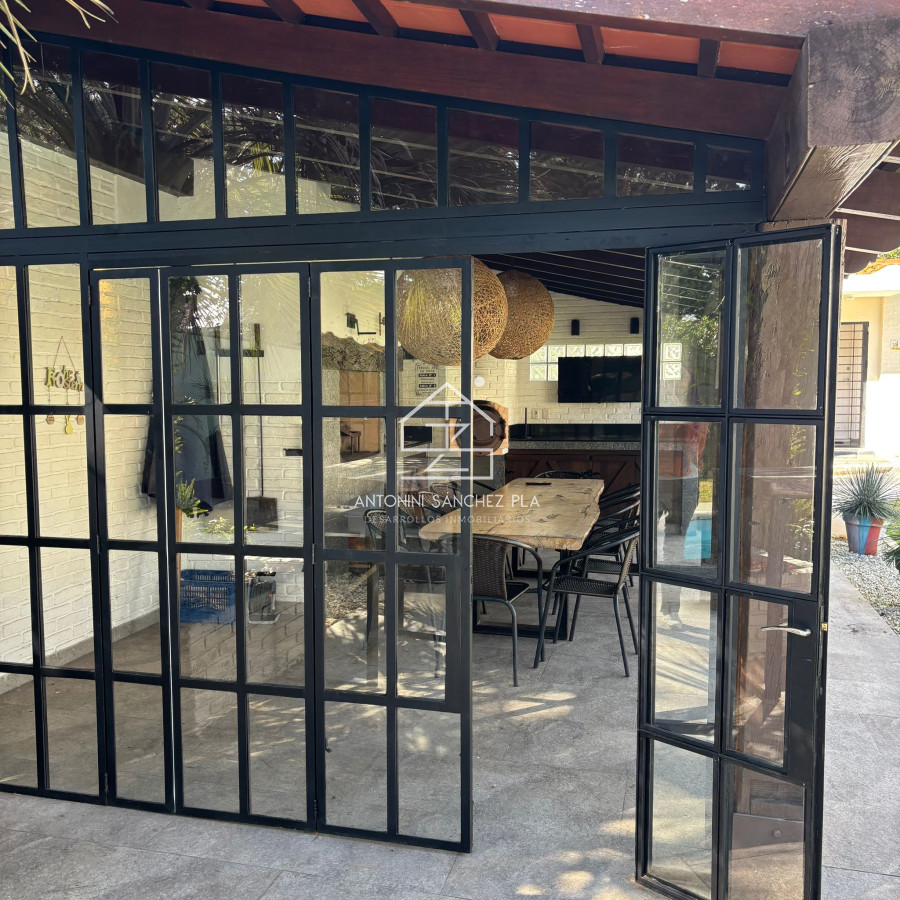 Casa ID.3738 - 5 DORMITORIOS EN CANTEGRIL CON PISCINA