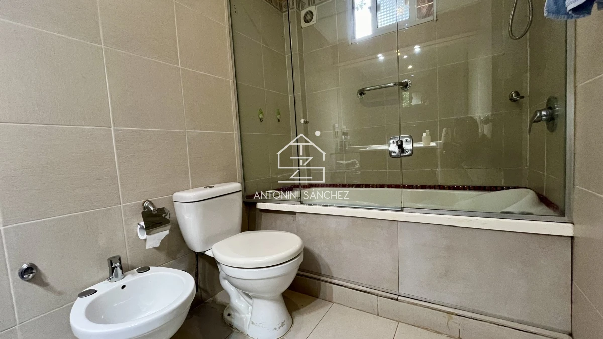 Casa ID.393 - Casa VENTA 4 dormitorios 3 baños Punta Este 