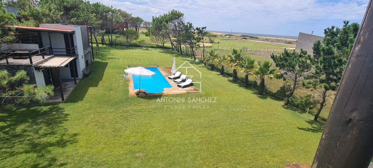 Casa ID.2394 - ESPECTACULAR CHALET EARENAS DE JOSE IGNACIO 