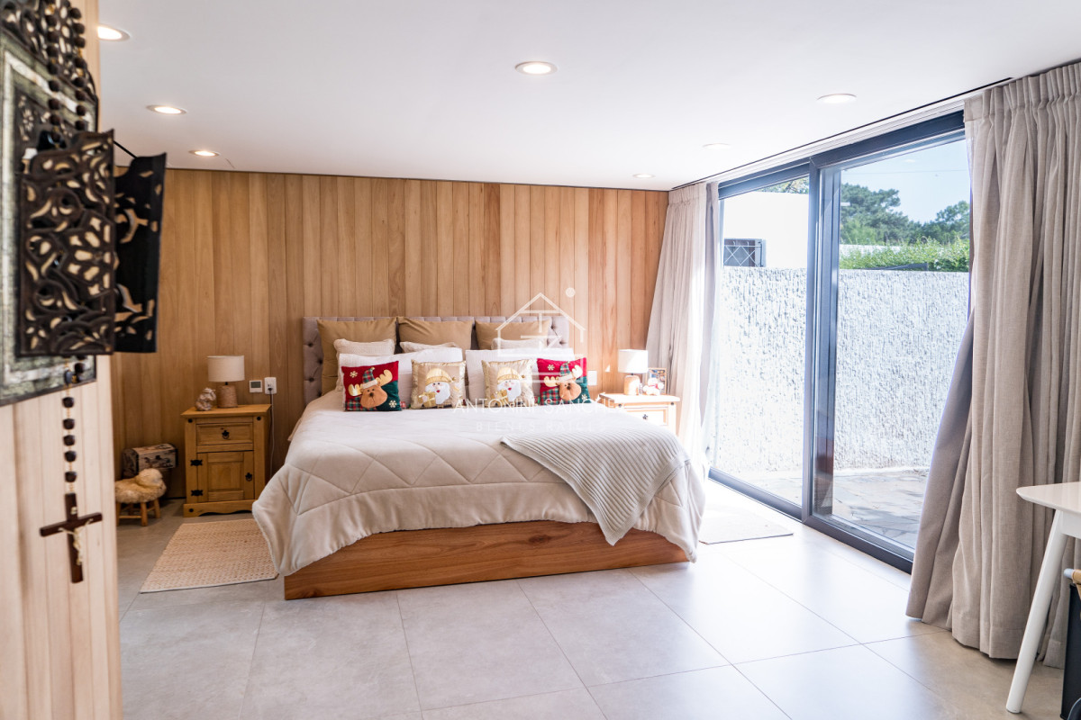 Casa ID.1456 - Venta Casa 4 dormitorios mas dependencia Punta del Este