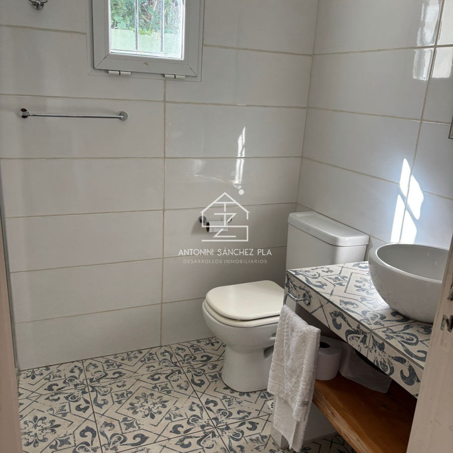 Casa ID.3738 - 5 DORMITORIOS EN CANTEGRIL CON PISCINA