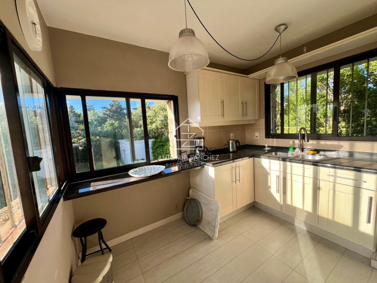 Casa ID.2952 - VENTA CASA MANANTIALES