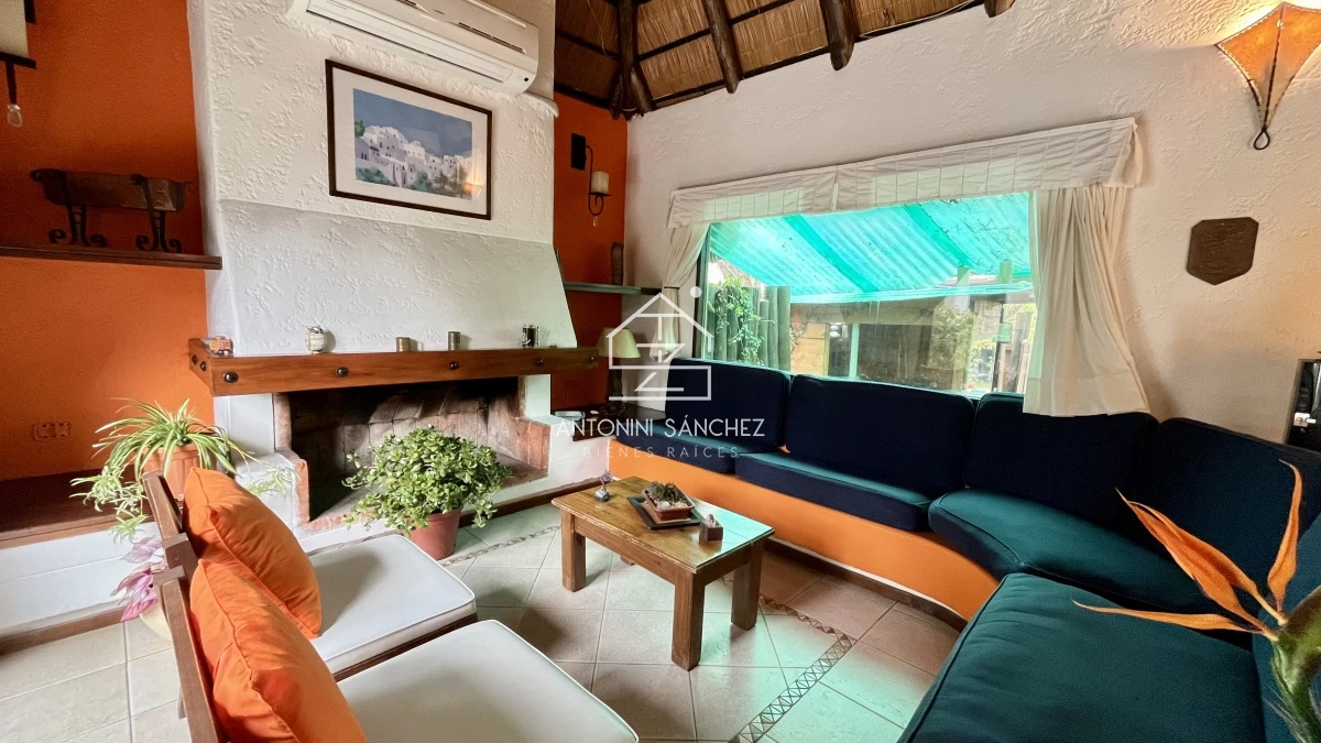 Casa ID.393 - Casa VENTA 4 dormitorios 3 baños Punta Este 