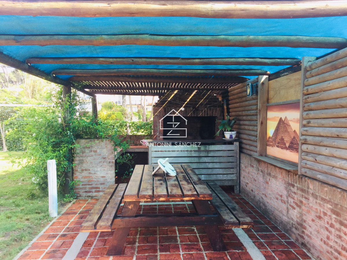 Casa ID.5113 - CASA DE 3 DORMITORIOS A PASOS DEL MAR EN LA BARRA MONTOYA 