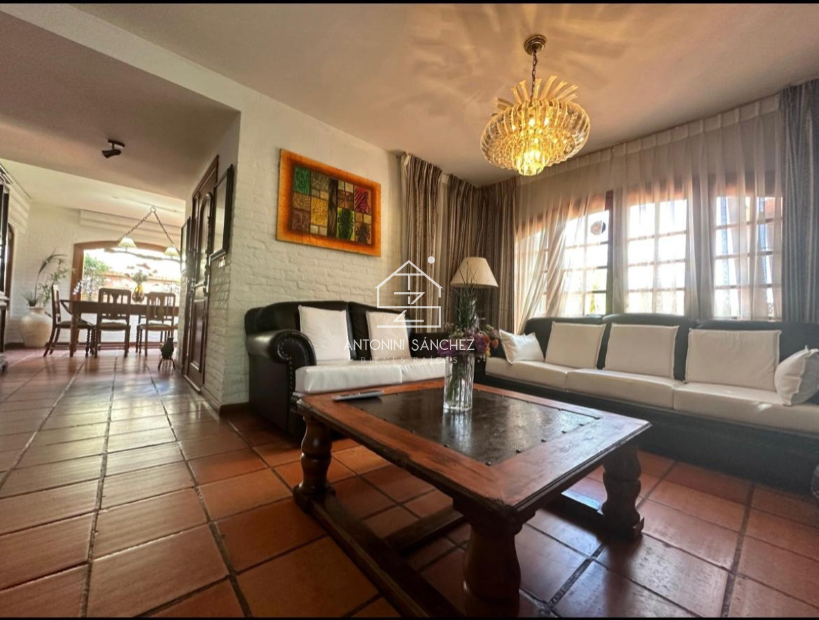 Casa ID.2274 - Venta y alquiler de Chalet Punta Ballena-Portezuelo