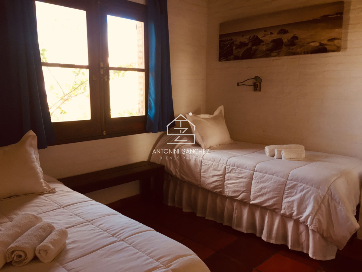 Casa ID.5113 - CASA DE 3 DORMITORIOS A PASOS DEL MAR EN LA BARRA MONTOYA 