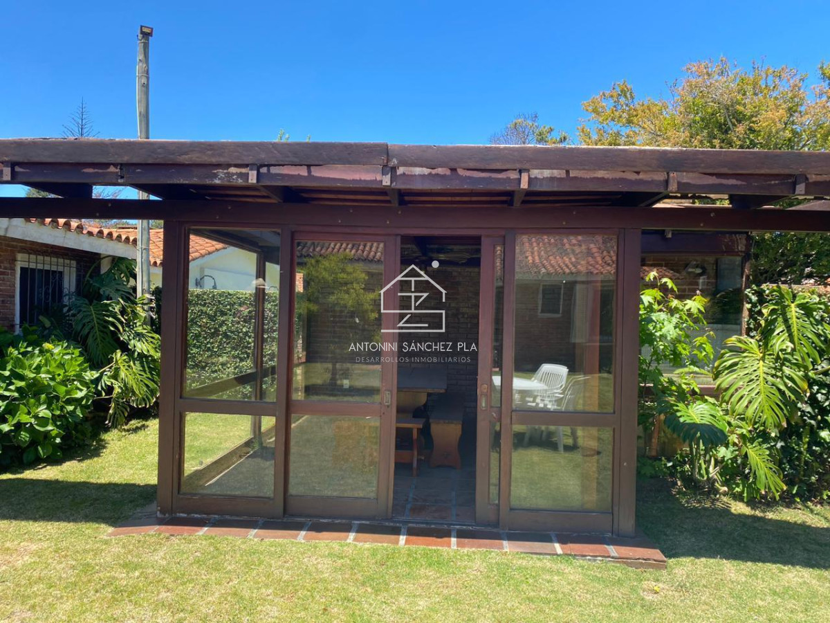 Casa ID.3687 - CASA EN ALQUILER A 100 METROS DEL MAR EN MANSA